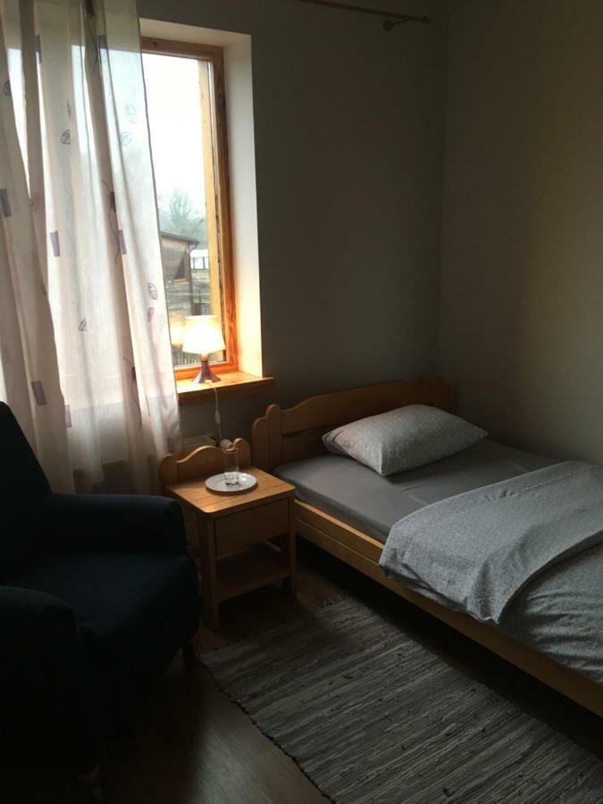 Dzirnavinas Motel Biksti Eksteriør billede